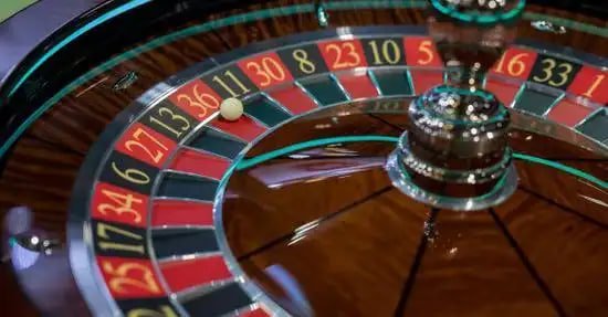 Slot games and live casino options available during MSC season on taruhan77 login